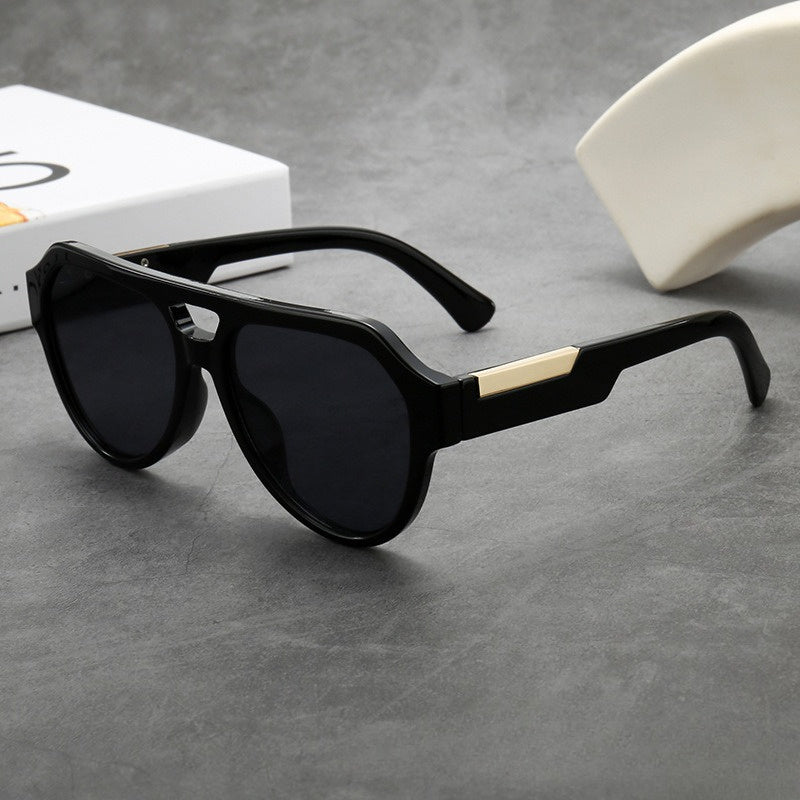 Men' & Women' Retro Aviation Glasses - XL Square Frame with Green & Golden Border - Vintage Eyewear Suitable for Daily Casual\u002FFormal Wear - Ideal Gift for Pilots & Aviation Lovers