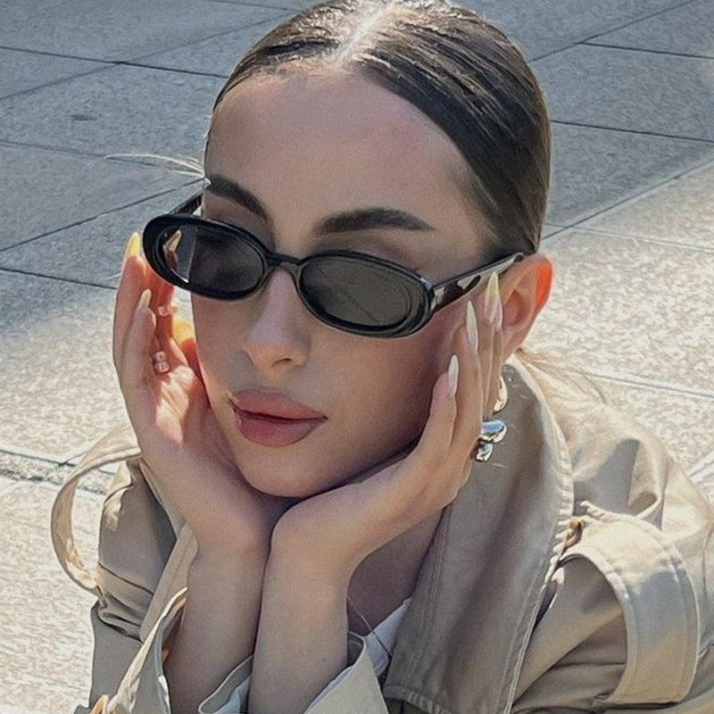 Women'S Retro Oval Small Frame Fashion Glasses - Lightweight Plastic Hinges, No Battery Needed, Versatile Photo Posing & Everyday Fashion Accessories, Fashionable Eyewear, Durable Eyewear