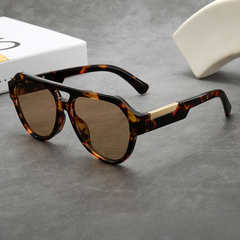 Men' & Women' Retro Aviation Glasses - XL Square Frame with Green & Golden Border - Vintage Eyewear Suitable for Daily Casual\u002FFormal Wear - Ideal Gift for Pilots & Aviation Lovers