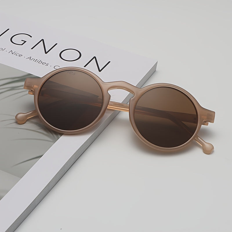 1pc Women'S Vintage Round Fashion Glasses | Retro Punk Style, Black Plastic Frame With Golden Accents, Mirrored Lenses, Perfect For Casual Wear, Fashion Glasses | Retro Style Glasses | Durable Plastic Frame