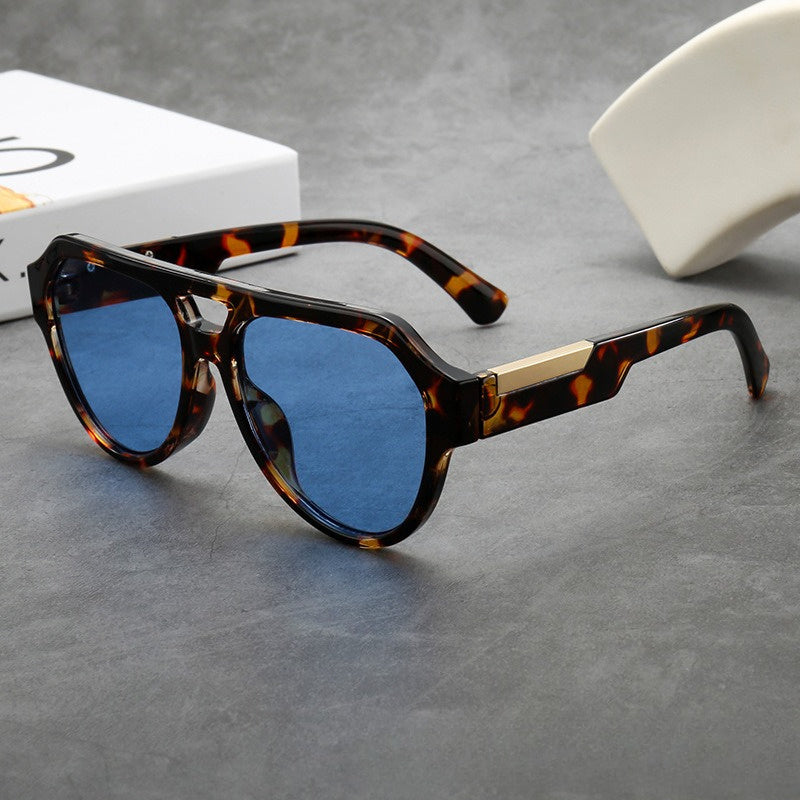 Men' & Women' Retro Aviation Glasses - XL Square Frame with Green & Golden Border - Vintage Eyewear Suitable for Daily Casual\u002FFormal Wear - Ideal Gift for Pilots & Aviation Lovers